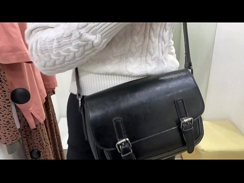 ❤️ Masturbasi umum saka asu enom FeralBerry karo dildo ing kamar fitting ❤ Porno ing kita  ️❤