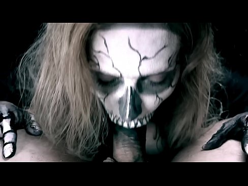 ❤️ Demon girl ngisep pitik jago karo dheweke ireng tutuk lan ngulu cum. ❤ Porno ing kita  ️❤